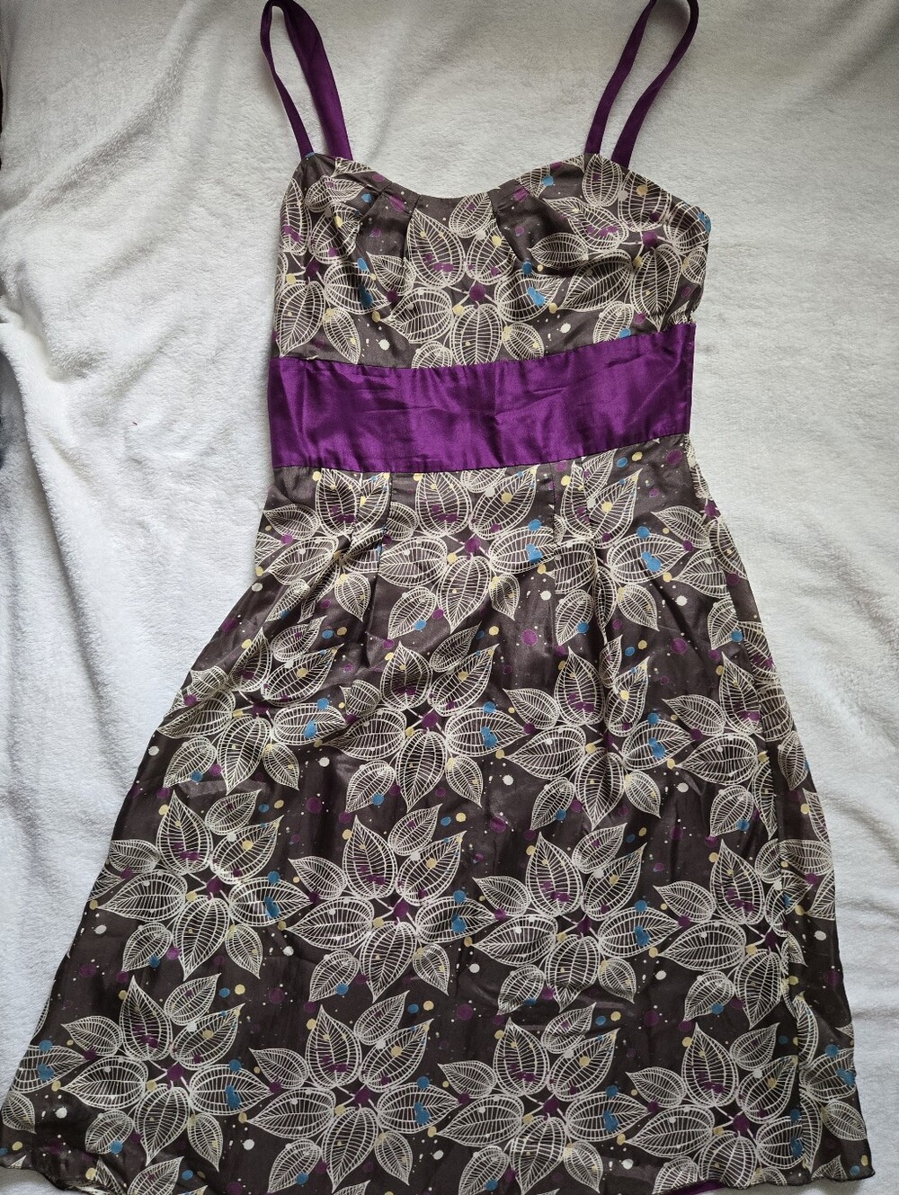Tristan Purple Band Floral-Leaf Knee-length Dress